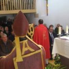 Un momento ayer de la festividad religiosa en la ermita de La Seca de Alba.