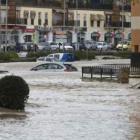 Un treinta por ciento del casco urbano de Écija se encontraba ayer inundado.