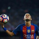 Neymar no fue suficiente para desarmar al Málaga. ALEJANDRO GARCÍA