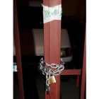 Verja precintada por la Guardia Civil en la vivienda.