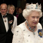 La reina Isabell II, durante una cena de jefes de gobierno de la Commonwealth, el pasado octubre, en Perth.