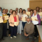 Foto de familia de los participantes en el concurso de fotografía del Ayuntamiento.