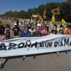 Los manifestantes ayer durante la marcha.