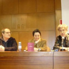 Rafael Cabo, Mercedes Moratinos y Luis Pedro Carnicero durante la presentación del libro.