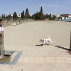El parque canino de Málaga sobre una fosa . DANIEL PÉREZ
