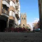 Una imagen de la plaza Mayor tomada desde la calle de Astorga