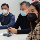 Nuria Rubio y Javier Alfonso Cendón, ayer, en la reunión con los sindicatos. DL