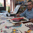 El artista Adolfo Alonso Ares en su estudio