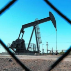 Campo de extracción de petróleo en EEUU, el país que más barriles pondrá en el mercado.