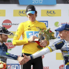 Wiggins, en el podio junto a Westra y Valverde (izquierda).