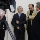 Llamazares, Ordóñez y González, ayer tarde en la capital leonesa.