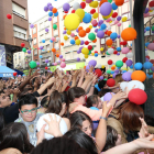 La suelta de mil globos con premios fue uno de los actos más destacados de la fiesta del comercio. A. F. B.