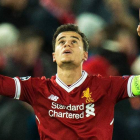 El brasileño Coutinho celebra un gol con el Liverpool esta temporada. PETER POWELL