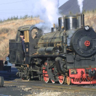 La locomotora 31, encendida en pruebas en Cubillos del Sil, en diciembre del 2001.