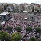 Miles de pamploneses llenan la plaza del Castillo de Pamplona para expresar nuevamente su rechazo a las agresiones sexuales ocurridas en los Sanfermines