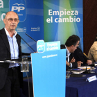 Cristóbal Montoro, ayer, en un acto político del PP celebrado en Sevilla.