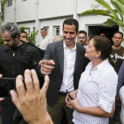 Juan Guaidó se reune con líderes laborales y empleados públicos.
