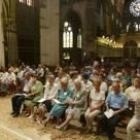 Los más de cincuenta misioneros celebraron al mediodía una misa en la Catedral