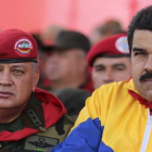 El Chavista Diosdado Cabello (izquierda), presidente de la Asamblea Nacional, junto al mandatario venezolano, Nicolás Maduro, en un acto oficial.