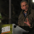 El secretario general de Vox, en el mitin de la plaza de las Cortes. FERNANDO OTERO