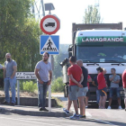 Corte de camiones en Compostilla.
