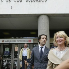 Esperanza Aguirre sale del juzgado de la plaza de Castilla.