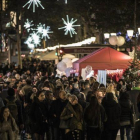 Ambiente en la Shopping Night del paseo de Gràcia.
