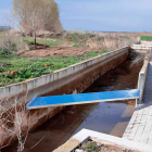 Una de las barreras instaladas por Confederación en el canal de Villalaco. DL