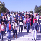 Imagen de familia de un grupo de estudiantes extranjeros de la Universidad de León.