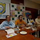 Los responsables de los clubes de tenis, durante la presentación del circuito