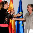 Virgina Barcones y Cristina Danés, ayer, en la toma de posesión de esta última. NACHO GALLEGO