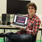 Adrián Vega Carpintero crea videojuegos.