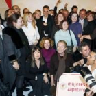 Zapatero se reunió por la mañana con los artistas que apoyan su campaña en Madrid