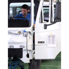 Trabajadores en la factoría de Nissan en Ávila. M. MARTÍN