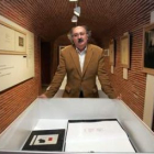 Antonio Colinas, en la exposición que se celebró hace un año en Salamanca sobre su trayectoria liter