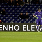 Casillas vuelve a encajar un gol por un error.