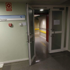 El Servicio de Tocología del Hospital de León atendió a la madre, embarazada de gemelos. JESÚS