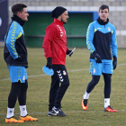 Rubén de la Barrera, en el centro, durante un entrenamiento. F. OTERO