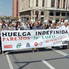 Los funcionarios de León, en la manifestación de ayer. J. NOTARIO