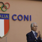 El presidente del Comité Olímpico Italiano, Giovanni Malagó, anuncia la retirada de la candidatura.