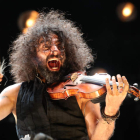 El virtuoso violinista, Ara Malikian, en su actuación en el Auditorio de Ponferrada en septiembre de 2018. L. DE LA MATA