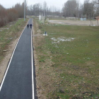 Imagen del carril bici a orillas del río Torío a su paso por el municipio de Villaquilambre.