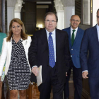 Herrera, con la consejera de Familia y los secretarios de Estado de Igualdad y de Seguridad, ayer.