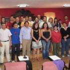 Asistentes a los cursillos de Cistierna, en un momento de la clausura de los actos.