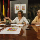 La concejala de Cultura, Evelia Fernández, en el centro, presentó las jornadas.