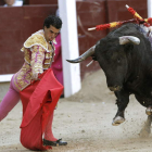 Morenito de Aranda con su primer toro.