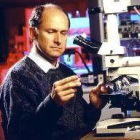 Manuel Elkin Patarroyo, el inventor de la primera vacuna sintética para prevenir la malaria
