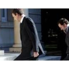 Zapatero y Rajoy entran en La Moncloa en su última reunión tras el atentado
