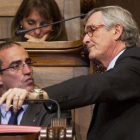 Trias afirma que a Vives le "buscan las cosquillas por todos lados". Antoni Vives y Xavier Trias, en una imagen de archivo.