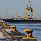 Aspecto del Puerto de Valencia en plena huelga de estibadores.